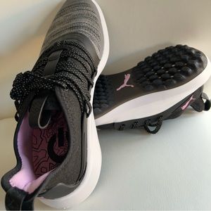 Brand new Puma woman’s golf shoes size 7